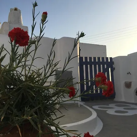 Olyra Traditional Cave Holiday home Pyrgos Kallistis