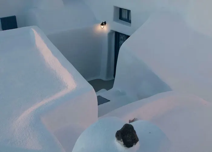 Olyra Traditional Cave Pyrgos Kallistis