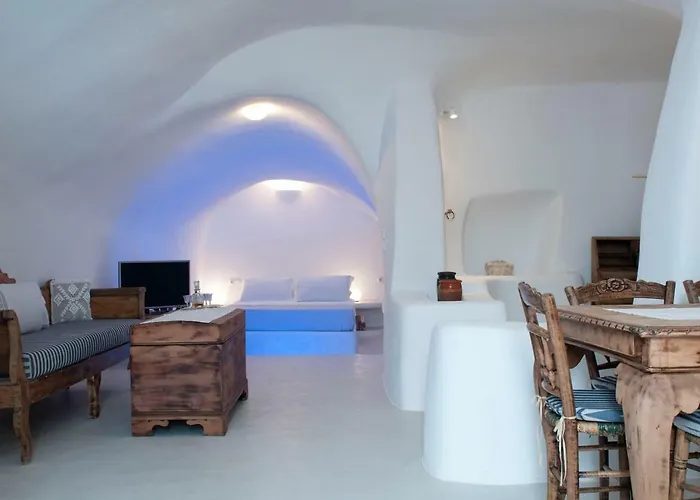 Olyra Traditional Cave Pyrgos Kallistis