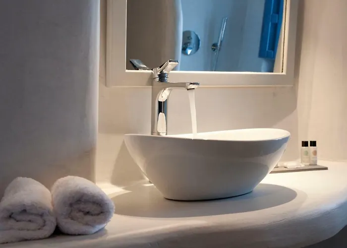 Olyra Traditional Cave * Pyrgos Kallistis