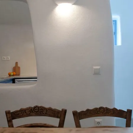 Feriehus Olyra Traditional Cave Pýrgos