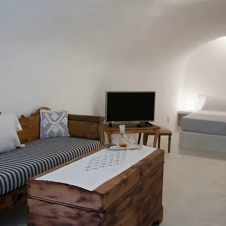 Feriehus Olyra Traditional Cave *